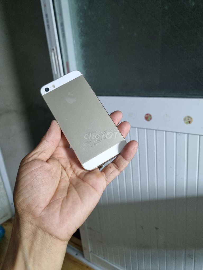 Iphone 5s 32G. Mua bán Điện thoại tại Huyện Hóc Môn Tp Hồ Chí Minh được đăng bởi Phạm Tuân hình 3
