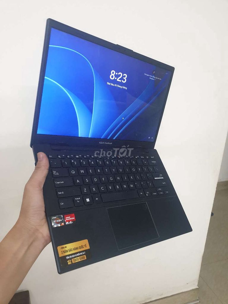 Asus vivobook E1404 Ryzen 5 7520u  b.hanh 08/2025