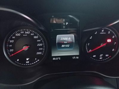 Mercedes-Benz GLC 250 2019 Trắng 88102 km