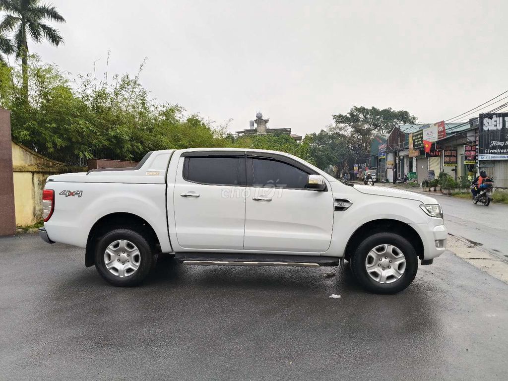 2017 XLT 2.2L 4x4 MT - 240000 km. Mua bán Ô tô tại Huyện Thanh Trì Hà Nội được đăng bởi Chuyên mua bán xe Bán Tải Lướt  hình 1