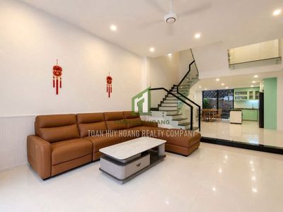 Аренда · Làng Châu Âu (Euro Village) · 4 комн. · 100 м² · Quận Sơn Trà, ул. Mỹ An 7