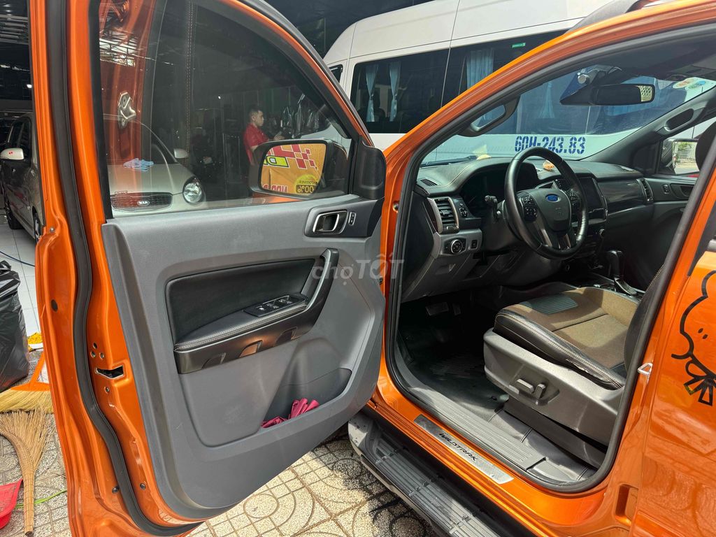 Ford Ranger 2015 Wildtrak 3.2 4x4 AT - 85000 km. Mua bán Ô tô tại Huyện Long Thành Đồng Nai được đăng bởi nguyenhoaithuong hình 5