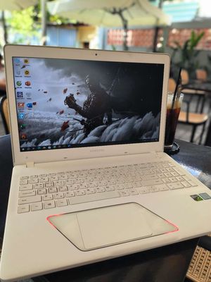 Laptop Gaming Samsung. Mua bán Laptop tại Quận Ninh Kiều Cần Thơ được đăng bởi Laptop Cần Thơ