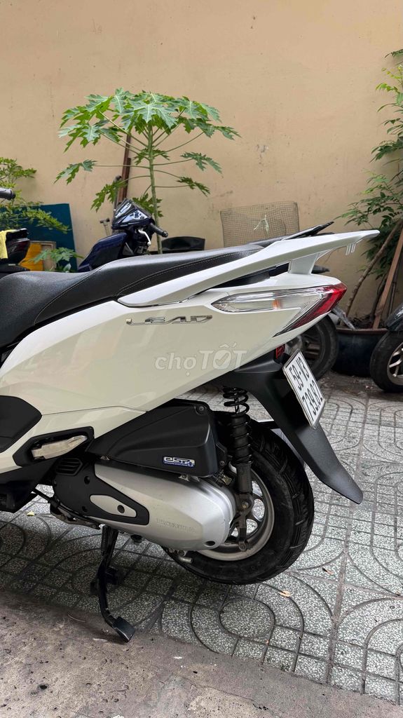 Honda Lead 4val 2023 Белый Черный Bssg 9 владельцев