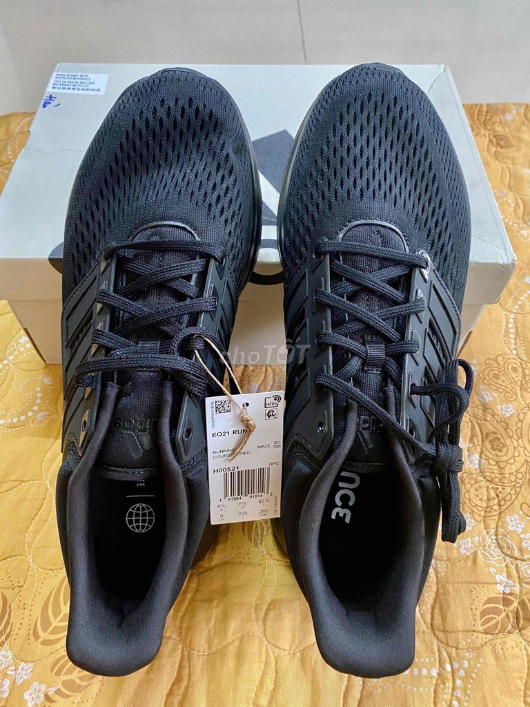 Cần bán giày chạy bộ Adidas chính hãng xách tay Mỹ