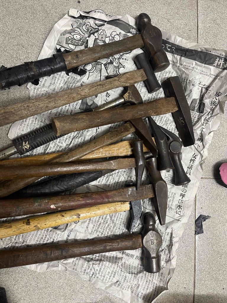 Búa thủ công Thép đen Hightcarbon Nhật Bản 5 cây. Mua bán Nội thất, đồ gia dụng khác tại Quận Phú Nhuận Tp Hồ Chí Minh được đăng bởi Minh Ánh hình 1