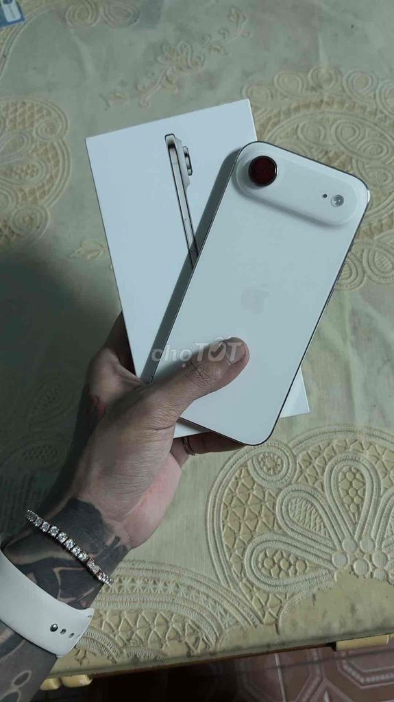 Apple iPhone 17 Air Trắng Như mới. Mua bán Điện thoại tại Thành phố Long Khánh Đồng Nai được đăng bởi Tên chưa cung cấp hình 1