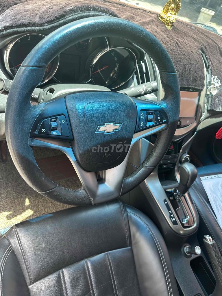Chevrolet Cruze Trắng Tự động 2017
