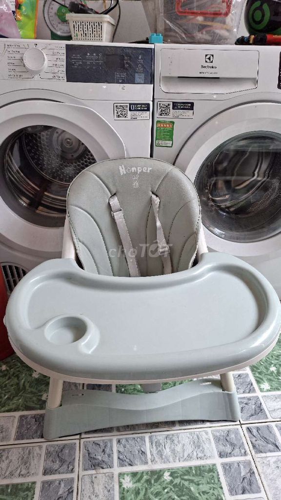 Ghế tập ăn dặm Honper Xám. Mua bán Mẹ và bé tại Thị xã Tân Uyên Bình Dương được đăng bởi Gia Đình Nhím hình 1