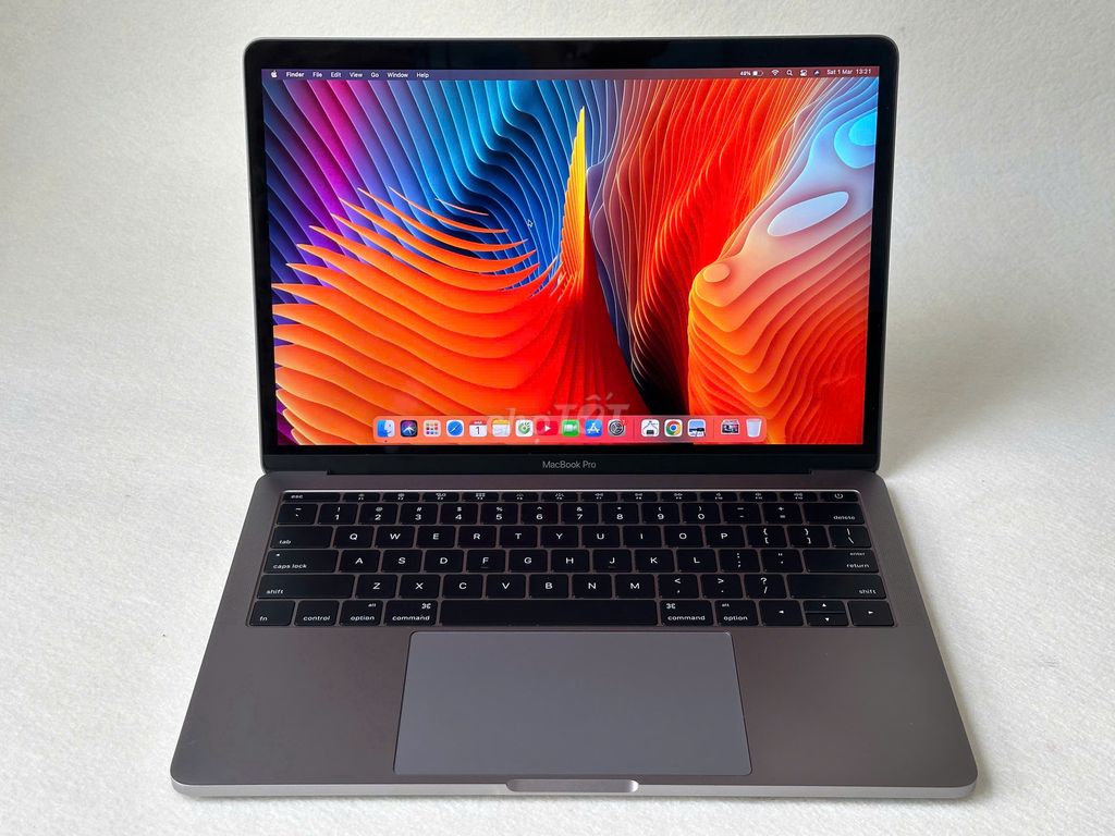 Macbook Pro13 Touchbar 2016 Core i5 8GB SSD 256GB