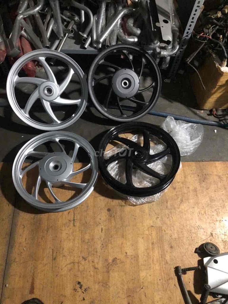 mâm căm honda thanh lý lần 3. Mua bán Phụ tùng xe tại Thành phố Biên Hòa Đồng Nai được đăng bởi Tranphuong hình 2