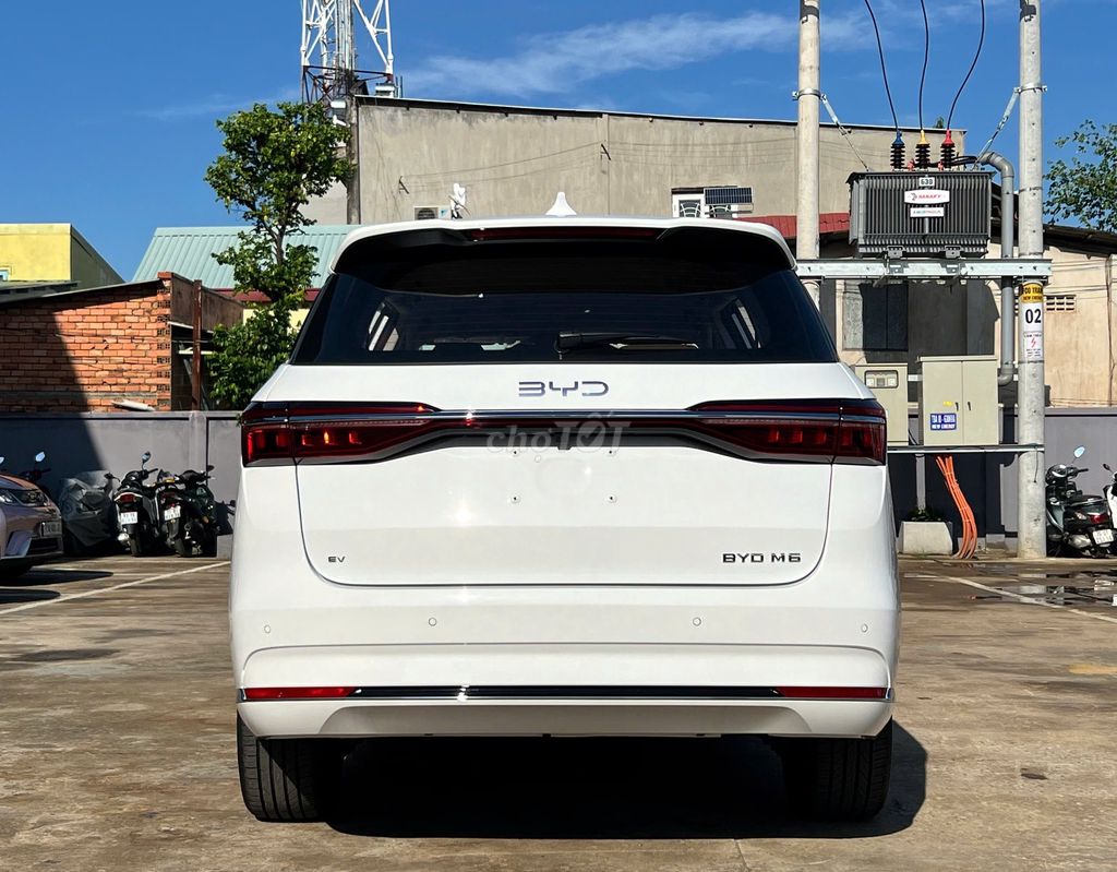 Xe BYD M6 giá tốt, nhiều ưu đãi, sẵn xe giao ngay. Mua bán Ô tô tại Thành phố Thủ Đức Tp Hồ Chí Minh được đăng bởi Tín BYD hình 5