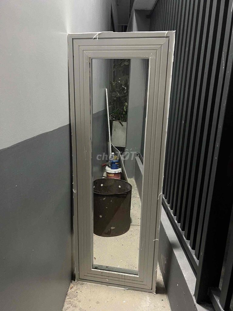 Cửa nhôm Xifa Trắng 2 cánh mở 1.2m x 1.4m mới 99%. Mua bán Nội thất, đồ gia dụng khác tại Quận Thanh Khê Đà Nẵng được đăng bởi Minh hình 1