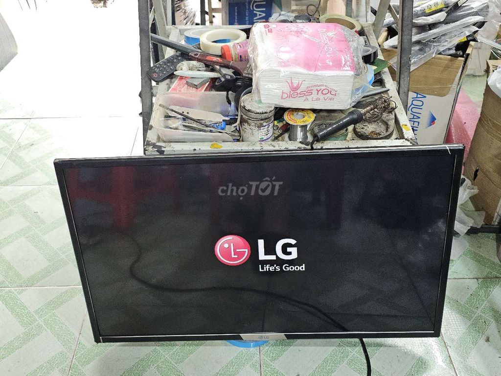 Smart Tivi LG 32 inch - 32LF581D. Wifi - Youtube. Mua bán Tivi, Âm thanh tại Huyện Hóc Môn Tp Hồ Chí Minh được đăng bởi Chinh Anh hình 1
