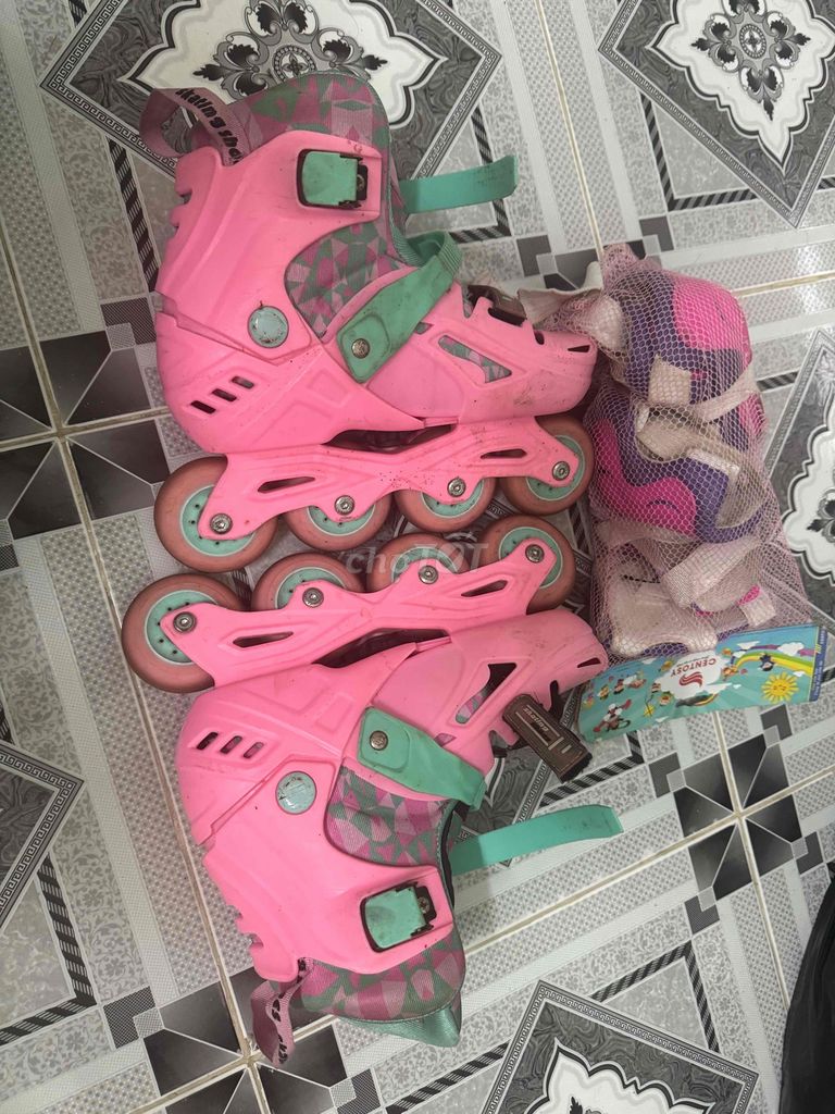 Giày trượt patin Nữ size 36-39. Mua bán Đồ thể thao, Dã ngoại tại Thành phố Long Xuyên An Giang được đăng bởi Quách Minh Tú hình 1