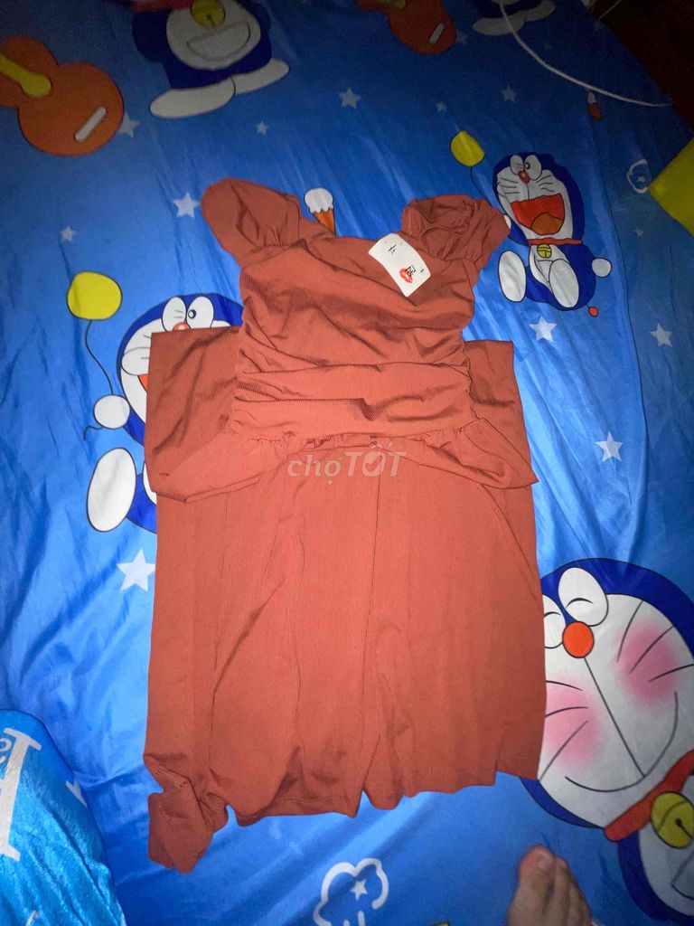 Đầm Nữ Vải Gân Cam Đất Trẻ Trung. Mua bán Quần áo tại Huyện Thới Lai Cần Thơ được đăng bởi Bùi Khả Khả hình 1