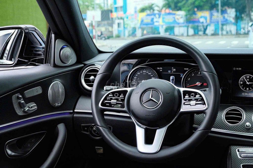 Mercedes-Benz E200 Sport 2019 Đen. Mua bán Ô tô tại Quận 7 Tp Hồ Chí Minh được đăng bởi Hoàng Anh Tuấn hình 17