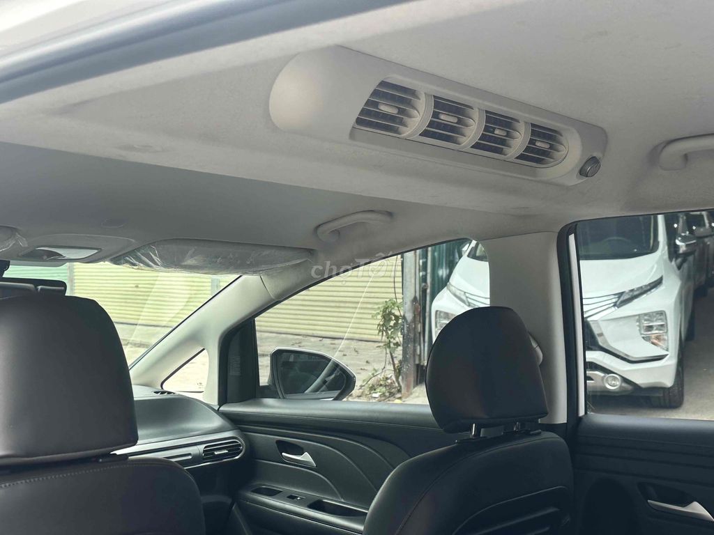 Hyundai Stargazer Bản đặc biệt Trắng. Mua bán Ô tô tại Quận Hoàng Mai Hà Nội được đăng bởi NHẬT DOANH AUTO  hình 9