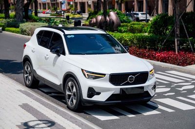 Volvo_XC40_B5_RDesign Model 2024 Bank 90%. Mua bán Ô tô tại Quận 7 Tp Hồ Chí Minh được đăng bởi PHÁT ĐẠT LUXURY CAR