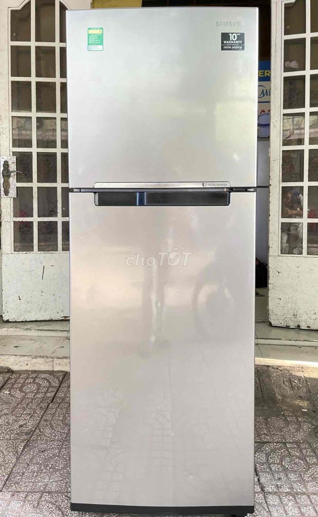 Tủ lạnh Samsung Inverter 243 lít RT22M4033S8
