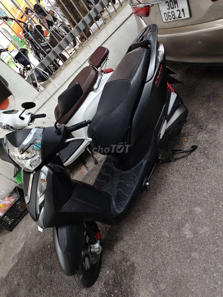 Xe lead bản sơn đen nhám, đăng ký cuối 2022. Mua bán Xe máy tại Huyện Gia Lâm Hà Nội được đăng bởi vanhuan nguyen hình 3