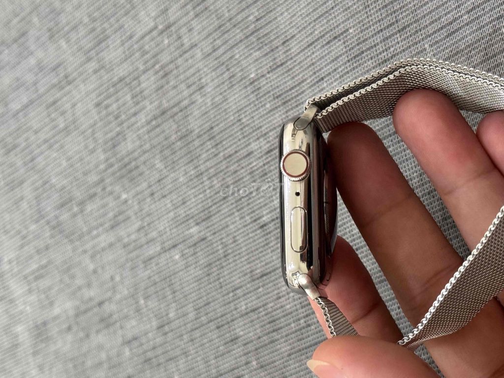 Apple Watch Series 4/44MM Thép Trắng LTE Mã LL/A. Mua bán Thiết bị đeo thông minh tại Quận Bình Thạnh Tp Hồ Chí Minh được đăng bởi Đức Phong hình 3