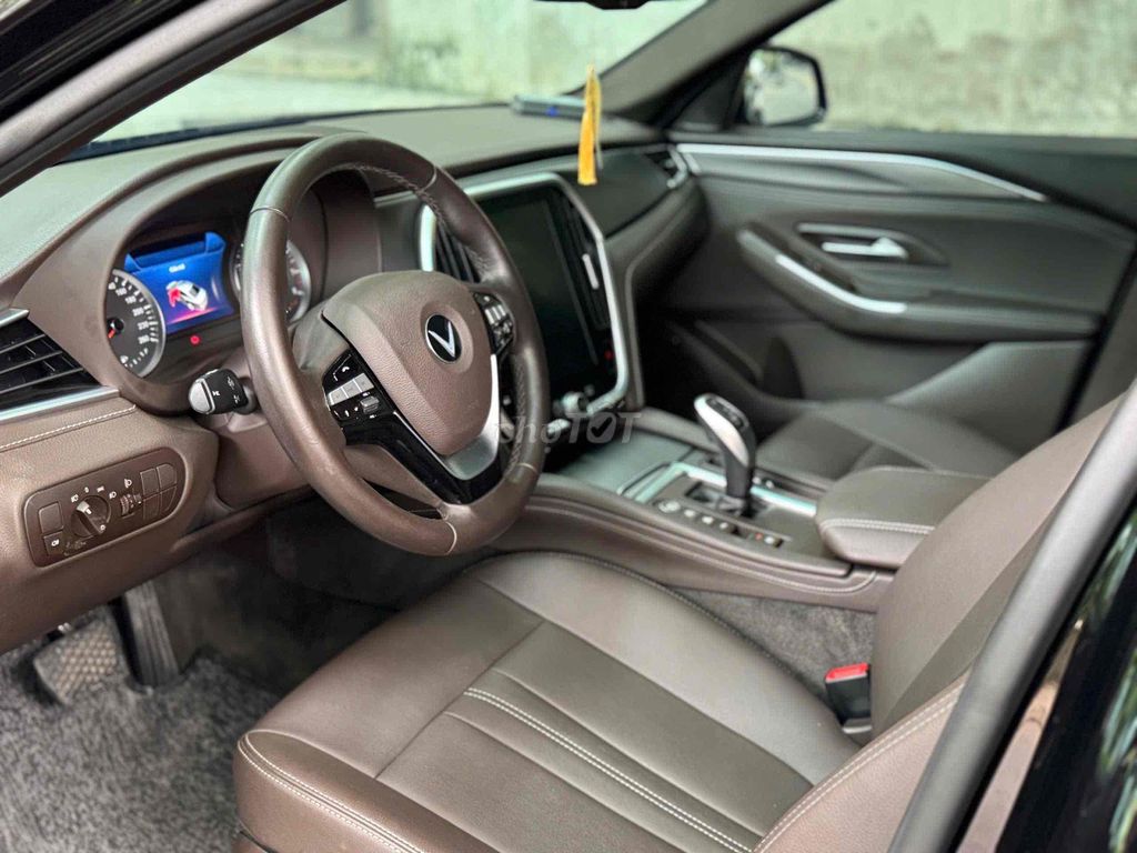 VinFast Lux A2.0 2022 A2.0 Tiêu chuẩn - 30000 km. Mua bán Ô tô tại Quận Cầu Giấy Hà Nội được đăng bởi Bùi Đình Thông hình 8