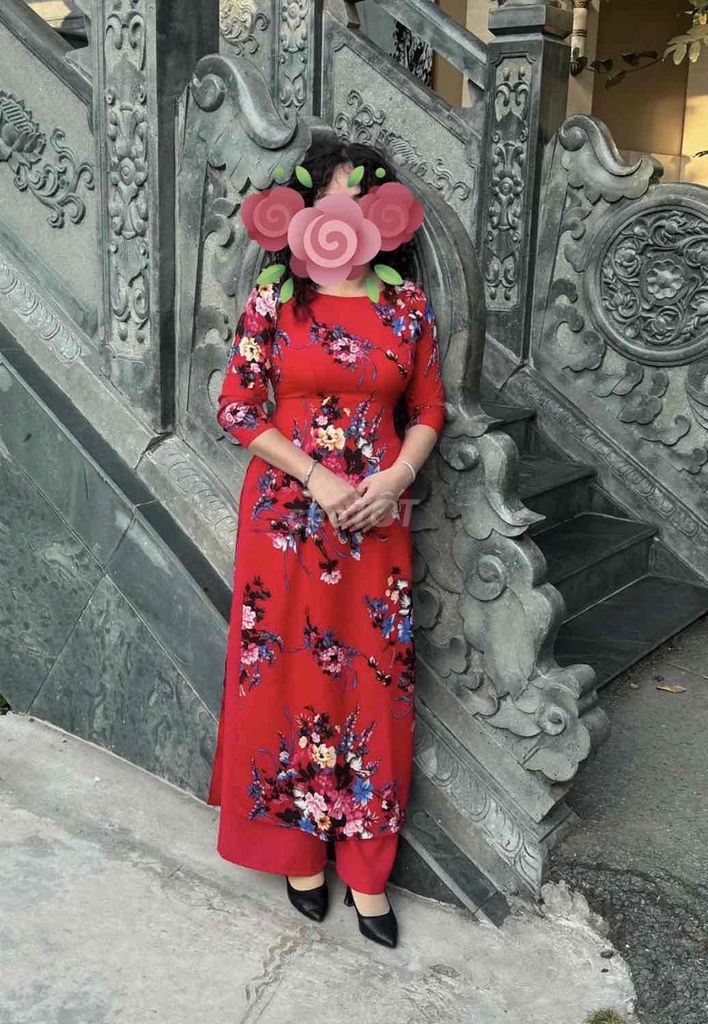 Áo dài Nữ Đỏ Hoa Size M. Mua bán Quần áo tại Huyện Bến Lức Long An được đăng bởi phuong binh hình 1