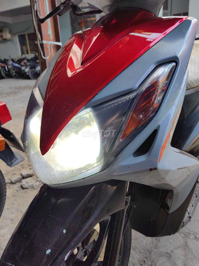 Yamaha Luvias Xám đỏ. Mua bán Xe máy tại Quận Tân Bình Tp Hồ Chí Minh được đăng bởi Trung hình 15
