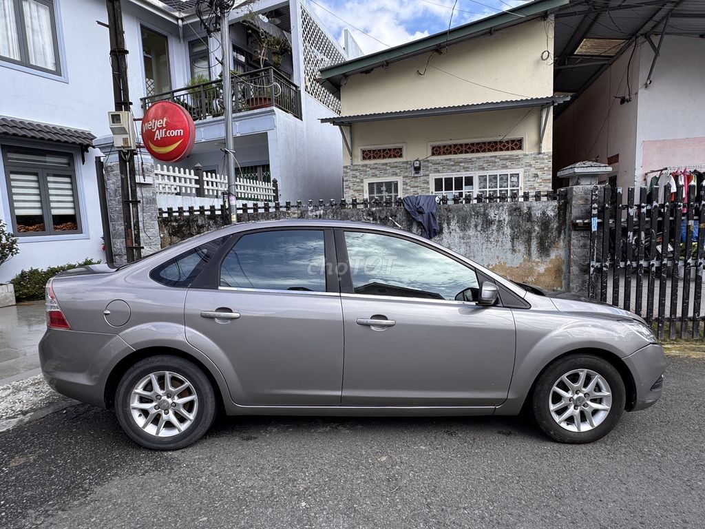 Ford Focus 2010 1.8 MT - 200000 km. Mua bán Ô tô tại Thành phố Đà Lạt Lâm Đồng được đăng bởi TQKHANH hình 2