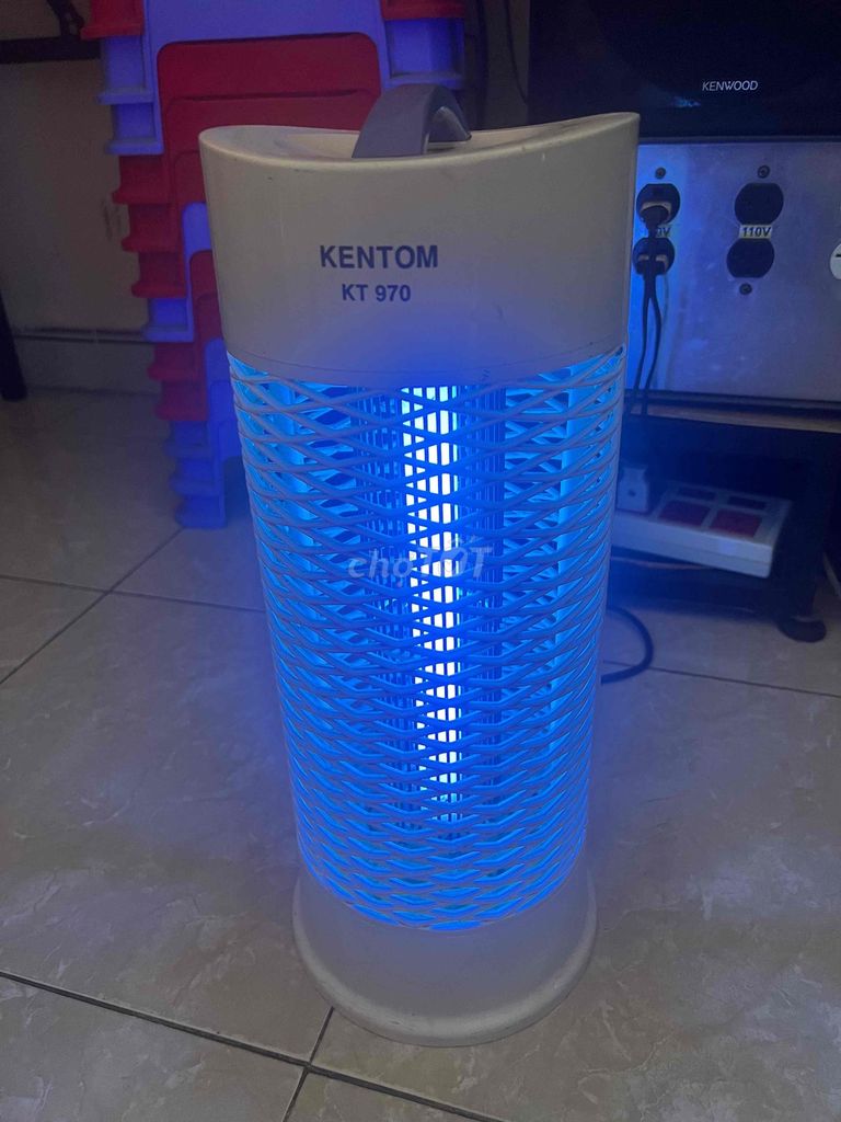 Đèn bắt muỗi KENTOM KT 970 Trắng. Mua bán Đèn tại Thành phố Biên Hòa Đồng Nai được đăng bởi win hình 1