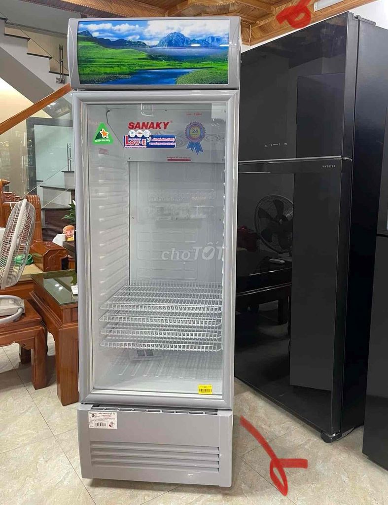 Tủ mát đứng 200 lít sanaky