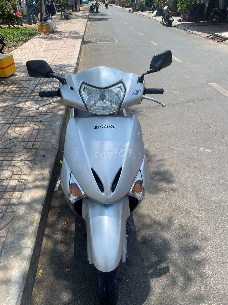 Honda lead fi 110 máy êm xe đẹp