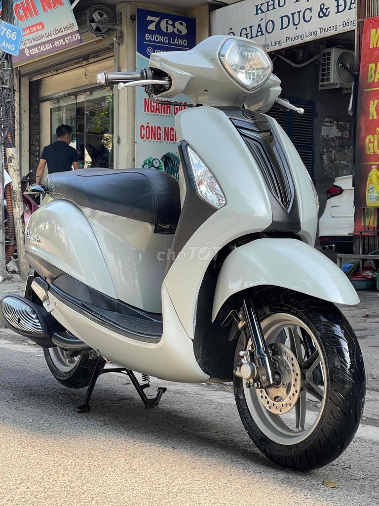 GRANDE xe 1 chủ dùng từ mới. Mua bán Xe máy tại Quận Đống Đa Hà Nội được đăng bởi Hà hình 5