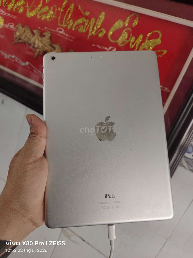 Apple iPad Air 32GB Bạc. Mua bán Máy tính bảng tại Thành phố Biên Hòa Đồng Nai được đăng bởi  Phát tùng Android hình 1