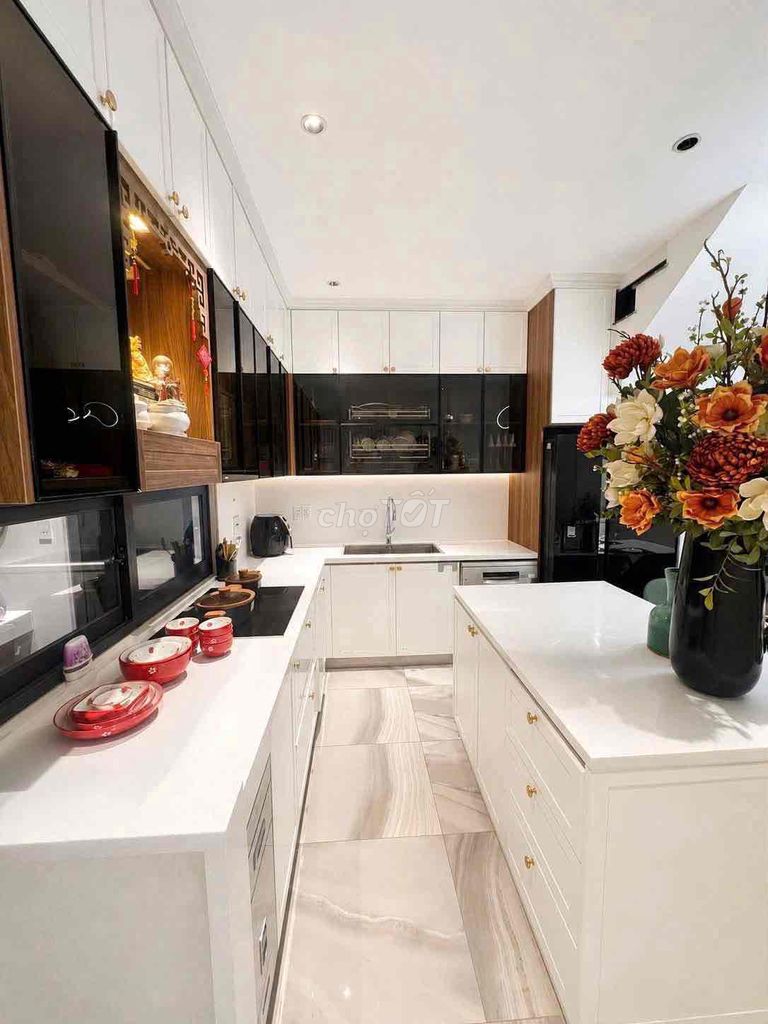 Аренда · 4 комн. · 80 м² · Quận Sơn Trà, ул. Đường Nguyễn Đức An