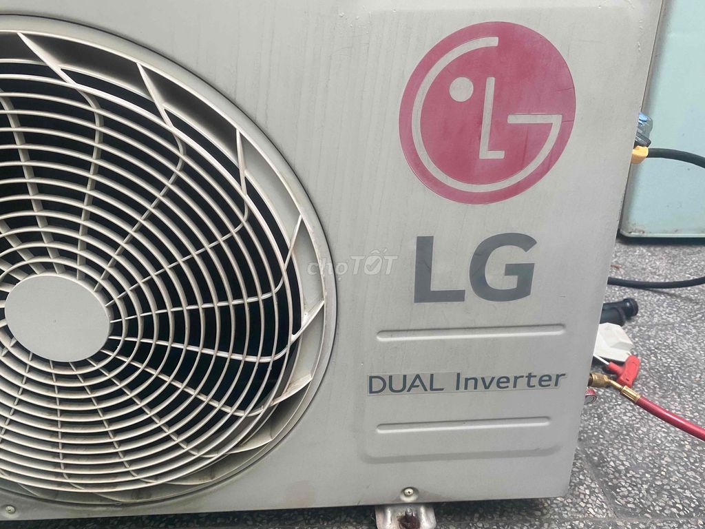 máy lạnh LG duar 1 hp inverter đẹp zin bh 1 năm