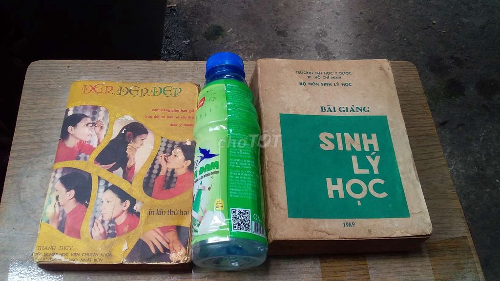 Sách cũ Đẹp Đẹp Đẹp & Sinh Lý Học 1974. Mua bán Sách tại Quận 12 Tp Hồ Chí Minh được đăng bởi Bé  hình 1