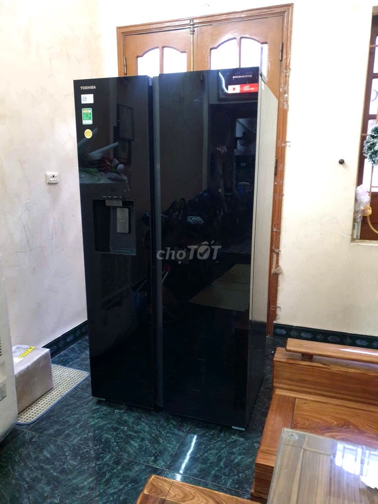 Tủ lạnh Toshiba Inverter 568 lít Side By Side