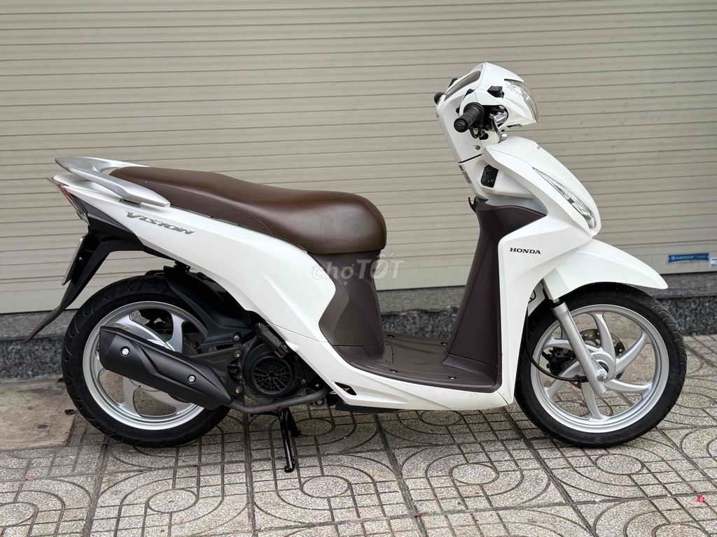 Взнос основного спонсора Honda Vision 2015 BSTP