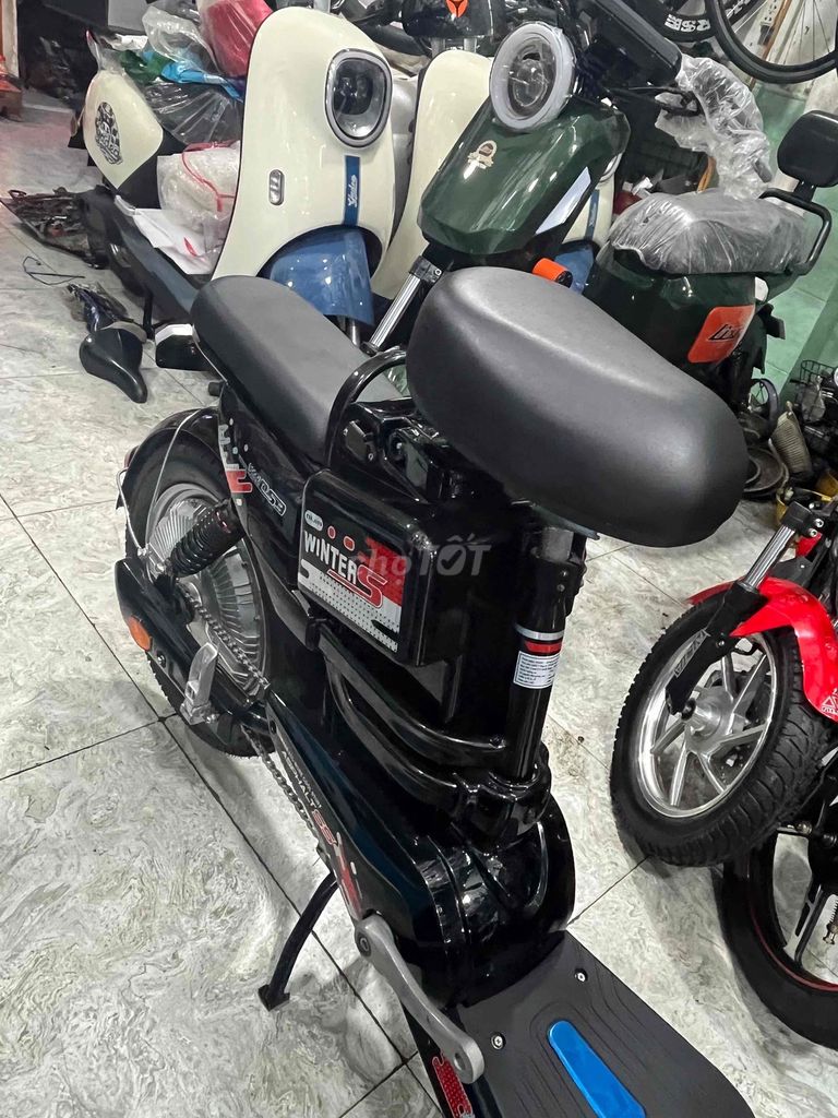 nijia bình lớn còn mới 100%. Mua bán Xe điện tại Quận 4 Tp Hồ Chí Minh được đăng bởi petter parker hình 5