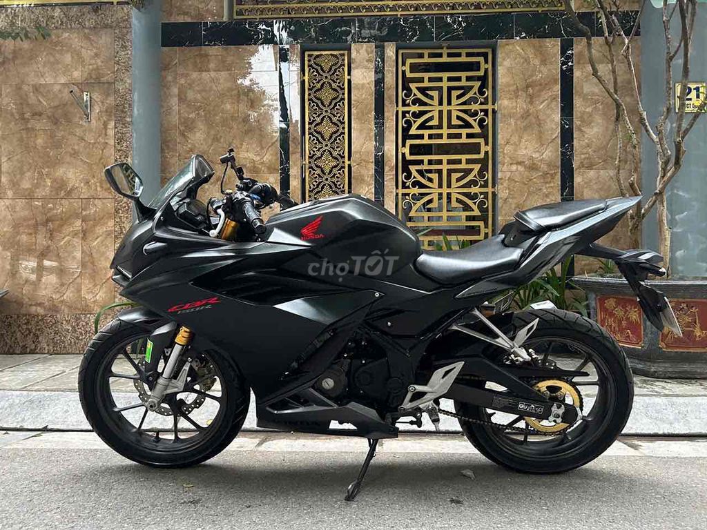 HONDA CBR150 ABS FI cuối 2023 biển số 29 pkl lướt. Mua bán Xe máy tại Quận Cầu Giấy Hà Nội được đăng bởi Tong motor xe may hình 4