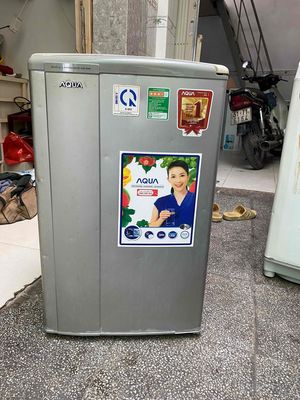 tủ lạnh mini sanyo 90L zin còn tốt bán bh6t uy tín. Mua bán Tủ lạnh tại Quận 7 Tp Hồ Chí Minh được đăng bởi Vũ Văn Ngân