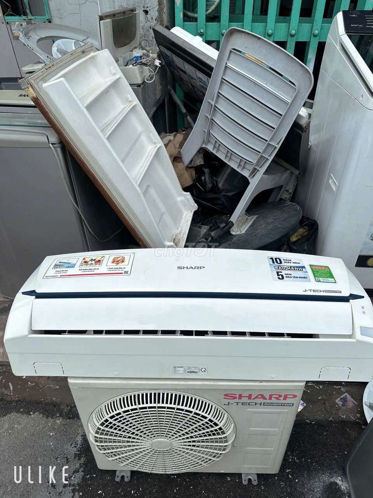 Máy lạnh Sharp 1 ngựa Inverter Trắng. Mua bán Máy lạnh, điều hoà tại Quận Ninh Kiều Cần Thơ được đăng bởi Hữu Nghị Mua Bán Mặt Hàng Điện Lạnh hình 1