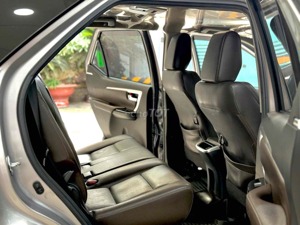 Toyota Fortuner 2018 2.4G 4x2 AT - 1 chủ. Mua bán Ô tô tại Thành phố Thủ Đức Tp Hồ Chí Minh được đăng bởi Thùy Phương Toyota hình 6