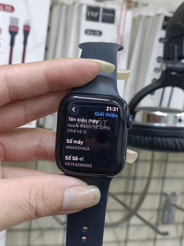 Apple Watch SE 2 Đen Nhôm. Mua bán Thiết bị đeo thông minh tại Thành phố Đà Lạt Lâm Đồng được đăng bởi NGUYEN THANH DALAT hình 1