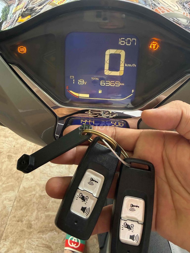 SH150i ABS 2022. Hồ sơ sẵn bao ra tên liền. Mua bán Xe máy tại Quận Ninh Kiều Cần Thơ được đăng bởi Kenny Nguyễn  hình 2