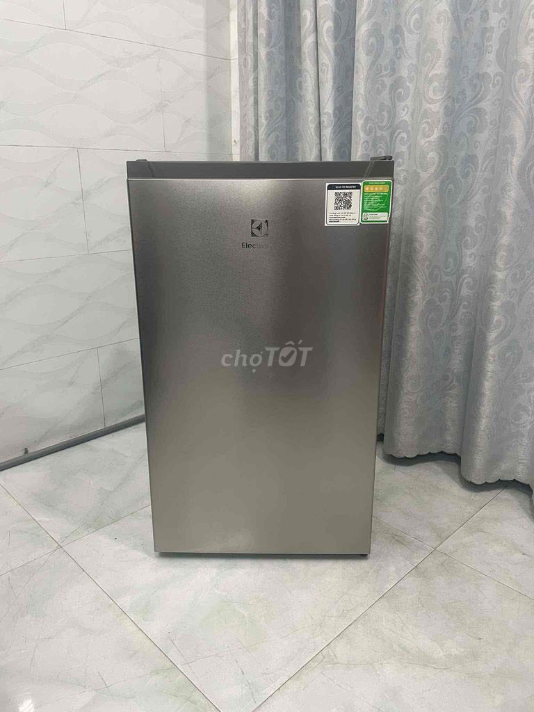 Thanh lý tủ lạnh Electroluc mini 95l ,đẹp beng