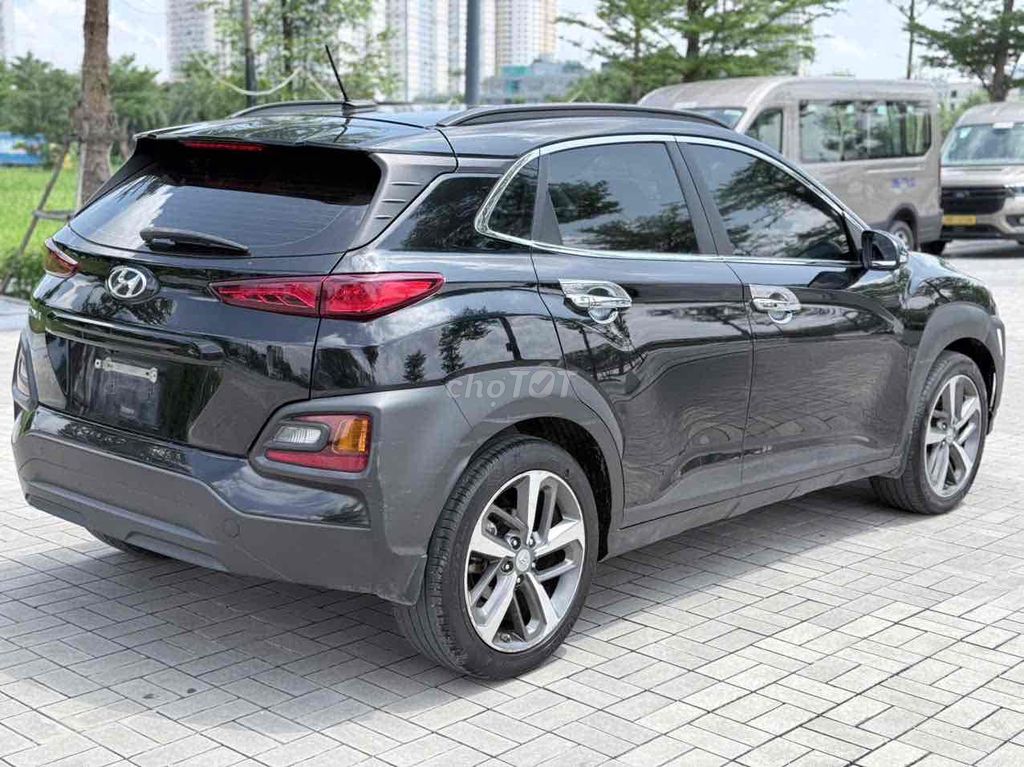 Hyundai Kona 2021 2.0 AT Special - 72000 км