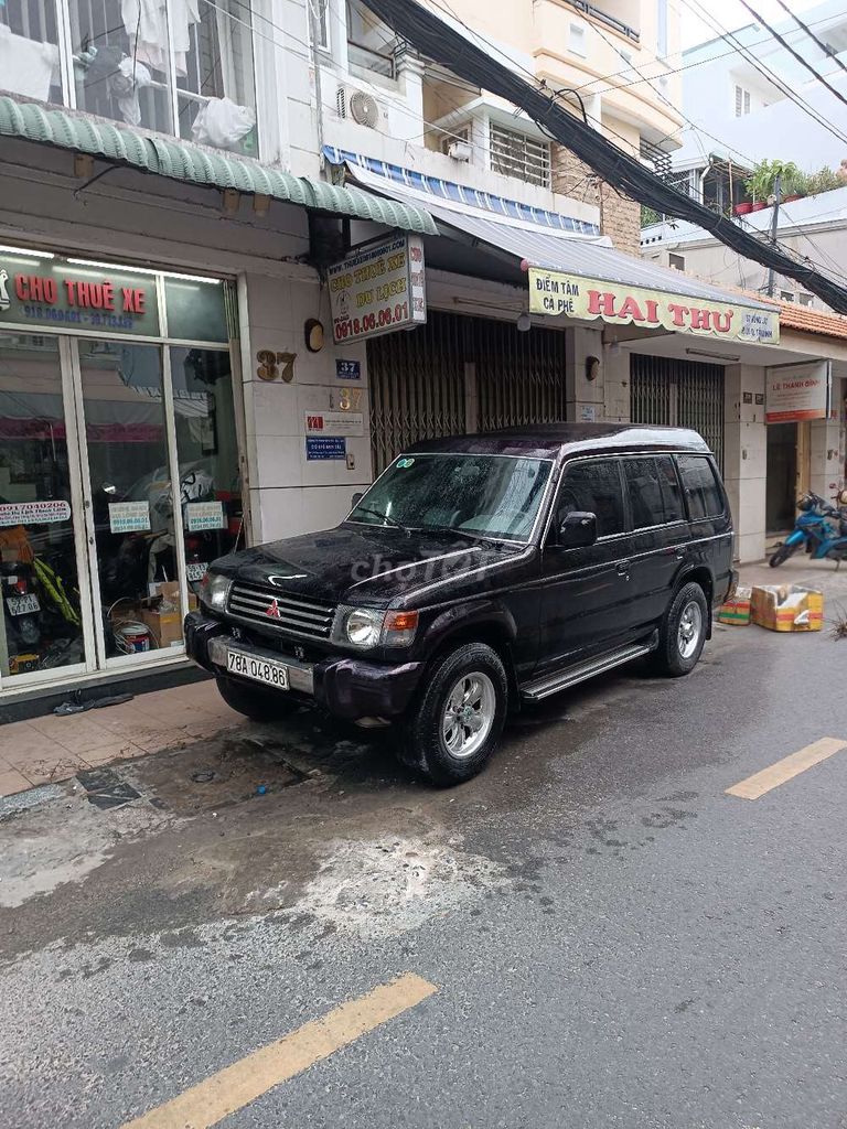 Mitsubishi Pajero 8c V32 4x4 full option Japanđẹp